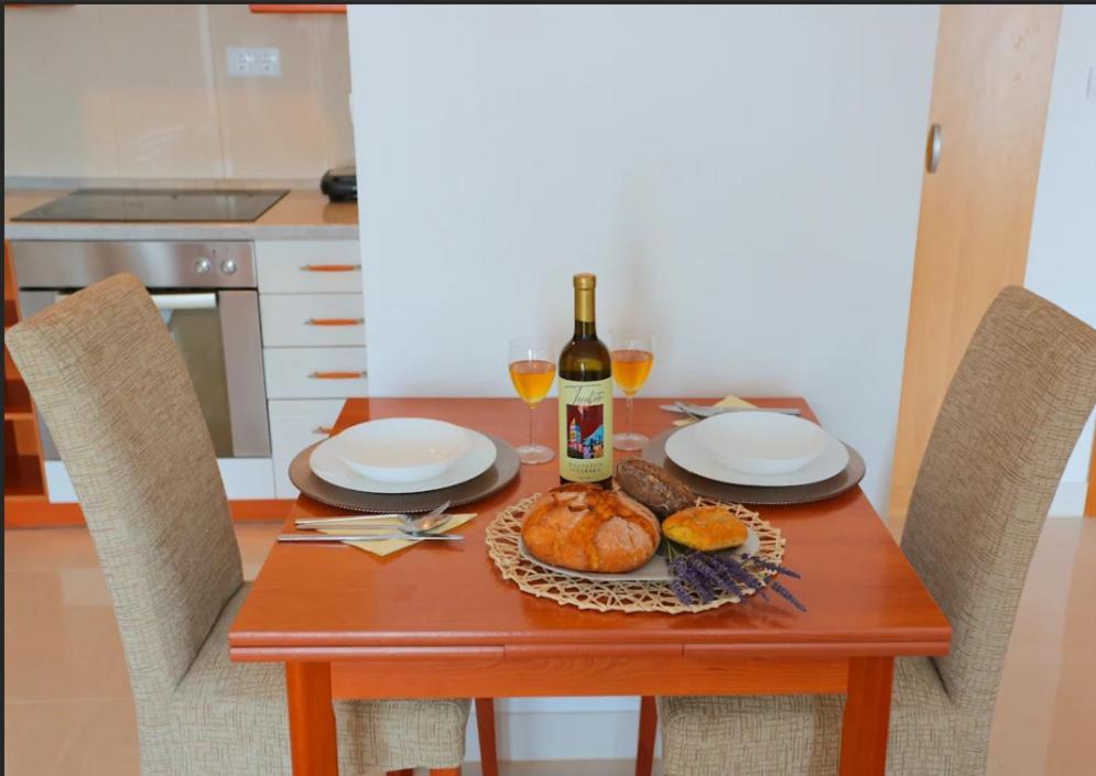 Apartman Nicol Ližnjan エクステリア 写真