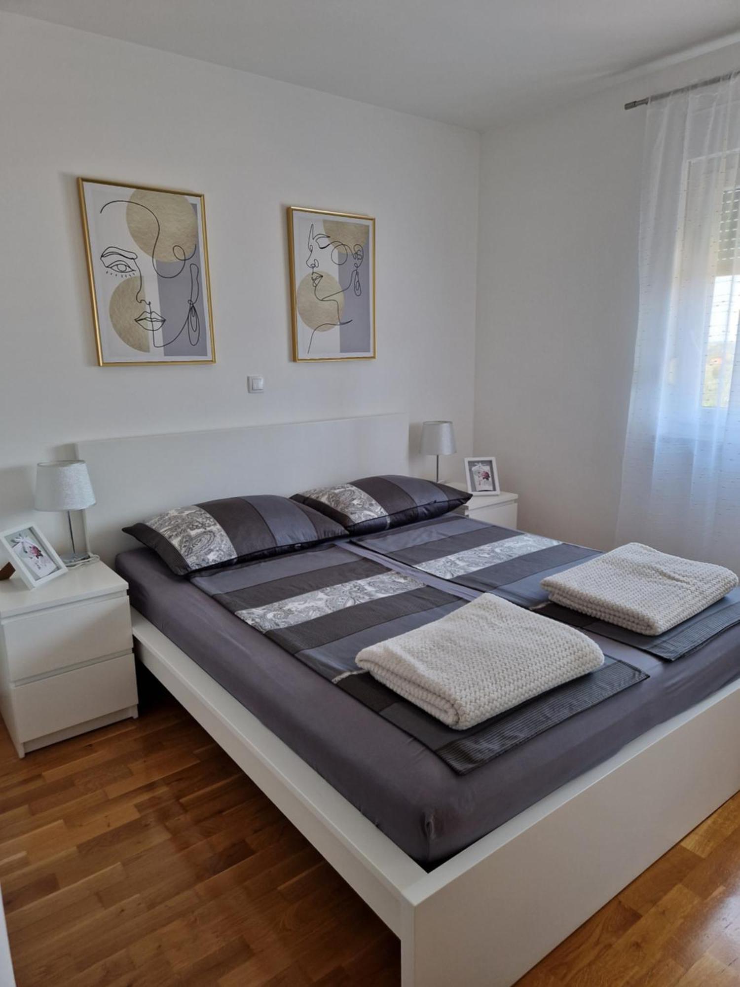 Apartman Nicol Ližnjan エクステリア 写真